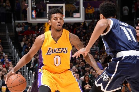 传与手递手 传与手递手