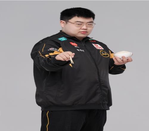 解推到了聚